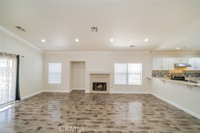 7404 Marshall Court, Highland CA: https://media.crmls.org/medias/8b006c02-c93c-44f4-a5f1-0dcf2f0bd104.jpg