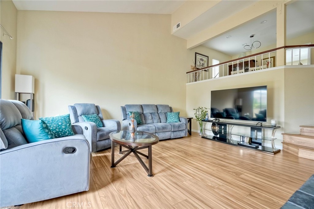 3304 Caminito Eastbluff - photo 4