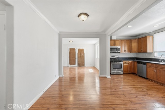10962 Elm Ave, Lynwood, CA 90262 photo 13