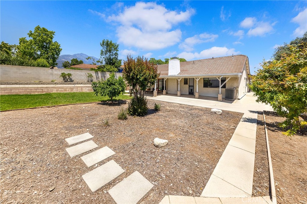 MLS #OC25120439 img 27