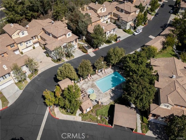 Detail Gallery Image 32 of 33 For 28254 Canterbury Ct, Valencia,  CA 91354 - 2 Beds | 2/1 Baths