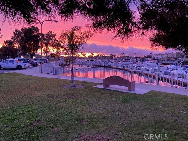 5327 Marina Pacifica N Drive, Long Beach CA: https://media.crmls.org/medias/8b038305-4987-4daa-86b2-16c4f2a33184.jpg