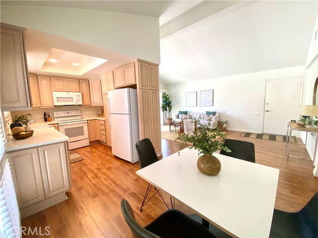 Detail Gallery Image 11 of 25 For 2170 via Puerta a,  Laguna Woods,  CA 92637 - 2 Beds | 2 Baths