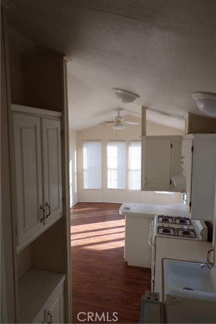 Detail Gallery Image 3 of 8 For 12710 3rd Spc 103,  Yucaipa,  CA 92399 - 1 Beds | 1 Baths