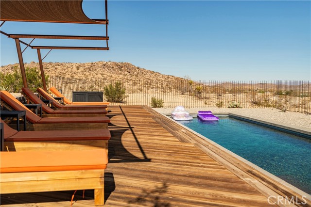 62176 Highland View Drive, Joshua Tree CA: https://media.crmls.org/medias/8b048987-cd01-43a2-8e58-355f06f28260.jpg