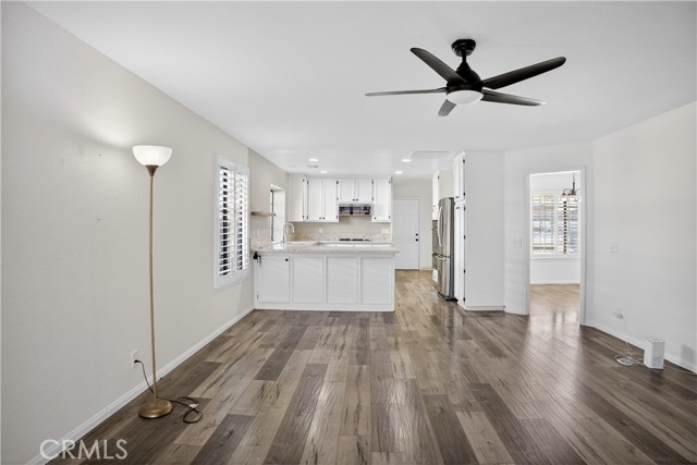 Detail Gallery Image 8 of 38 For 43631 37th, Lancaster,  CA 93536 - 3 Beds | 2 Baths