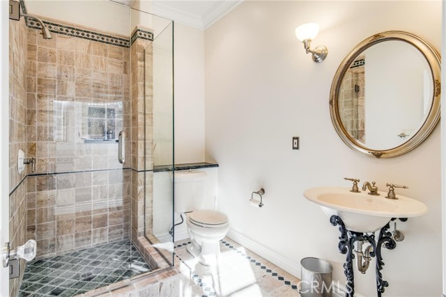 Detail Gallery Image 22 of 54 For 1409 via Arco, Palos Verdes Estates,  CA 90274 - 7 Beds | 5/2 Baths