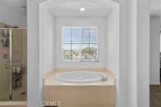 21 Via Del Renal Court, Lake Elsinore CA: https://media.crmls.org/medias/8b05193e-5fca-43f6-96a3-dedb2c03a1ca.jpg