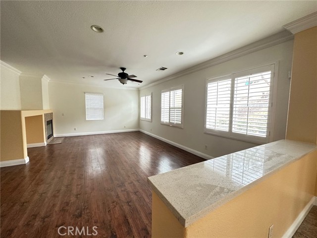 Detail Gallery Image 4 of 14 For 16156 Stone Ridge Ln, Fontana,  CA 92336 - 4 Beds | 2/1 Baths