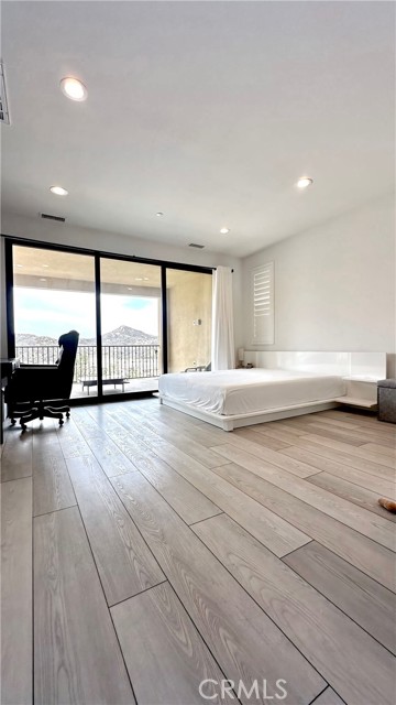 19028 Sark Place, Canyon Country CA: https://media.crmls.org/medias/8b05f625-c520-4c3d-a2e4-e9d96928b87f.jpg