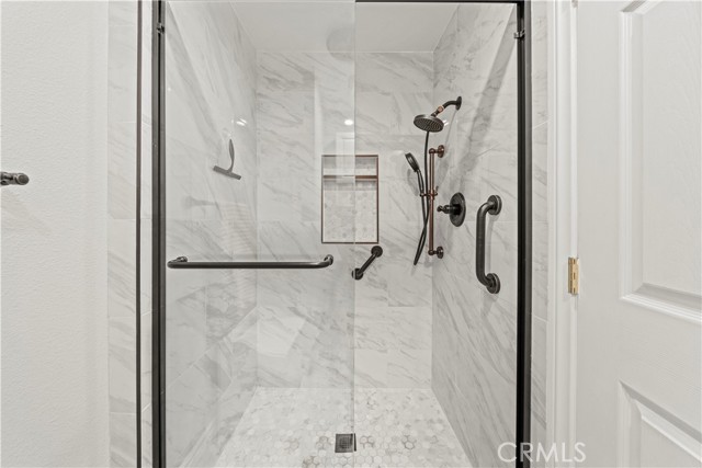 Detail Gallery Image 12 of 61 For 19439 Oak Crossing Rd, Newhall,  CA 91321 - 2 Beds | 2 Baths