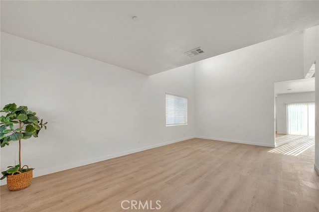 Detail Gallery Image 7 of 50 For 6832 Manchester Ct, Fontana,  CA 92336 - 4 Beds | 3 Baths