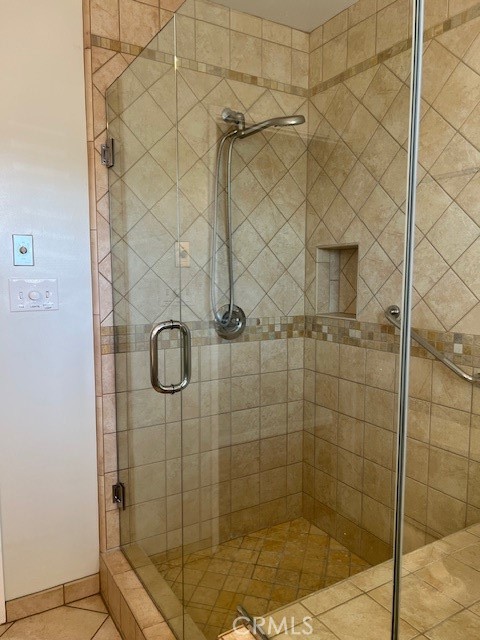 713 Andover, Burbank CA: https://media.crmls.org/medias/8b09e0d1-f8dd-473c-a3c5-65d9b8263210.jpg