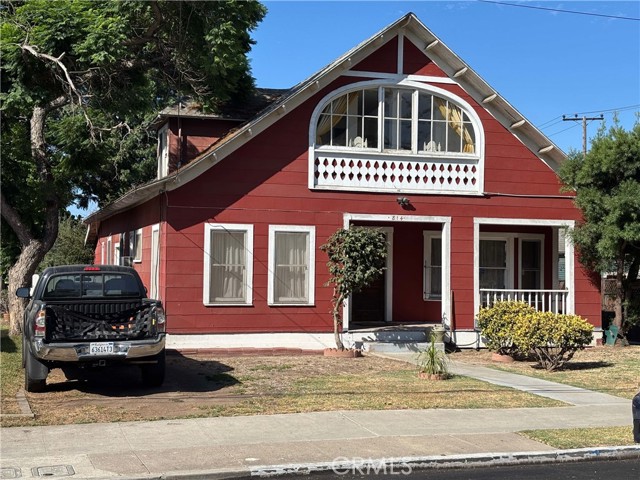 Detail Gallery Image 2 of 15 For 810 N Loma Vista Dr, Long Beach,  CA 90813 - – Beds | – Baths