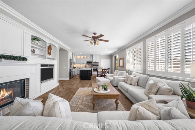 Detail Gallery Image 18 of 44 For 25722 Hood Way, Stevenson Ranch,  CA 91381 - 5 Beds | 4 Baths