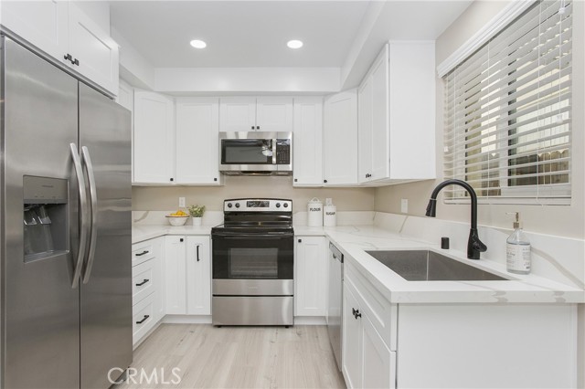 Detail Gallery Image 3 of 18 For 6235 Comstock, Whittier,  CA 90601 - 2 Beds | 1 Baths