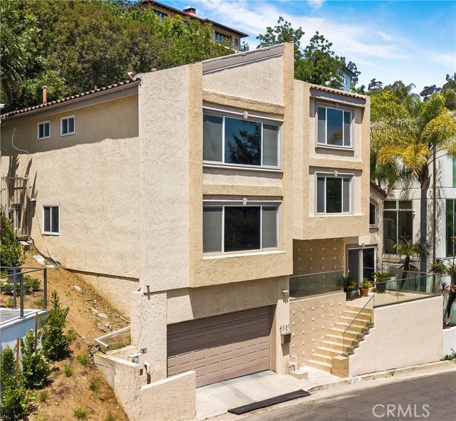 3751 Prestwick Drive, Los Angeles CA: https://media.crmls.org/medias/8b0b6a94-a54a-4e74-aabf-9f5e4f65bee6.jpg