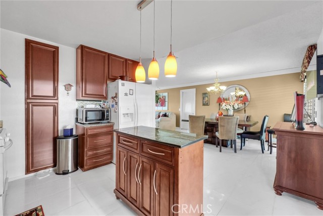 Detail Gallery Image 11 of 35 For 24464 Chippewa, Moreno Valley,  CA 92557 - 4 Beds | 2 Baths