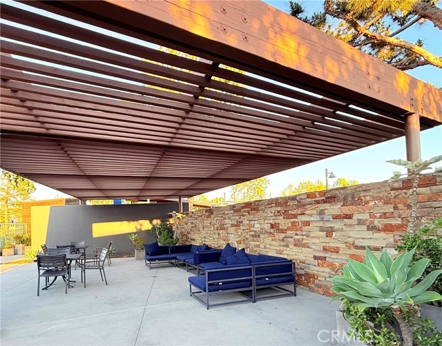 268 Novel, Irvine CA: https://media.crmls.org/medias/8b0b8a9b-7255-406f-9269-c307c99a22ea.jpg