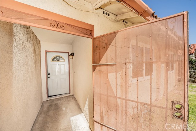 Detail Gallery Image 5 of 38 For 15060 Manzanita Dr, Fontana,  CA 92335 - 3 Beds | 2 Baths