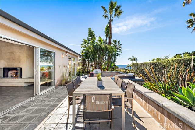 Detail Gallery Image 5 of 46 For 30692 Marilyn, Laguna Beach,  CA 92651 - 4 Beds | 3/1 Baths