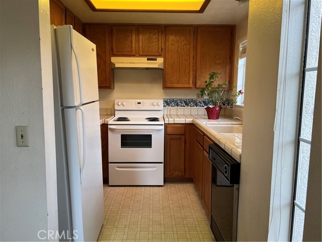 Detail Gallery Image 13 of 27 For 19163 Palo Verde Dr, Apple Valley,  CA 92308 - 2 Beds | 2 Baths