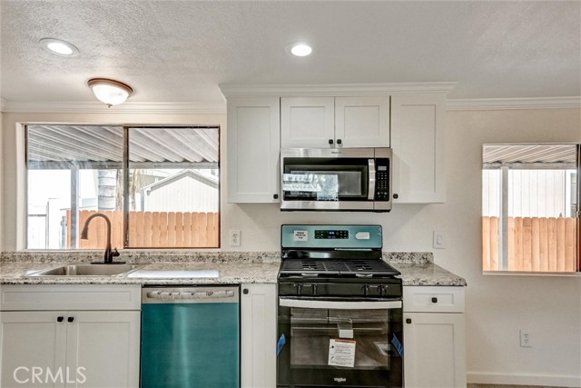 Detail Gallery Image 11 of 42 For 1721 E Colton Ave #122,  Redlands,  CA 92374 - 3 Beds | 2 Baths