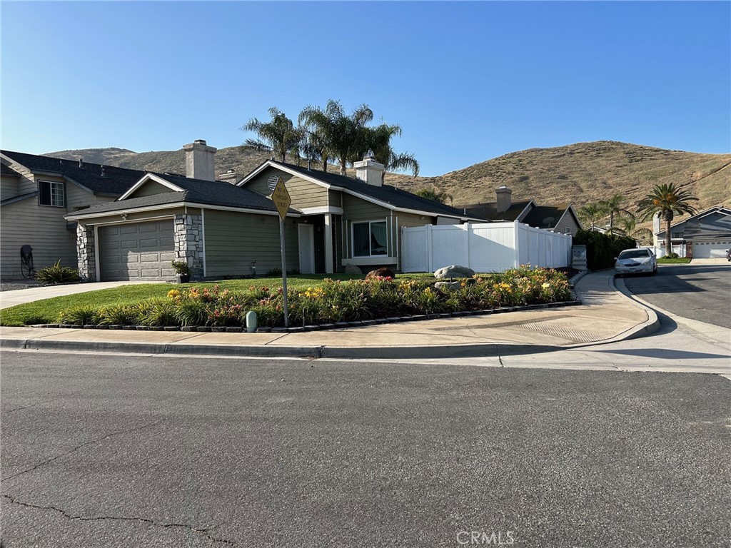 14241 Elizabeth Court