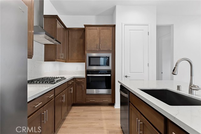 Detail Gallery Image 6 of 26 For 11920 Shadeland, Corona,  CA 92883 - 2 Beds | 2 Baths