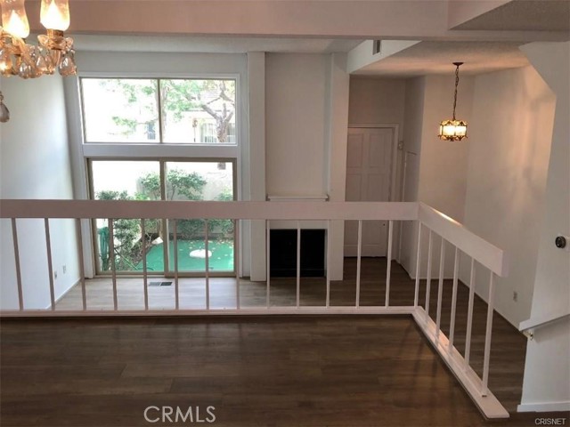 Detail Gallery Image 13 of 25 For 22219 1/2 Erwin St, Woodland Hills,  CA 91367 - 2 Beds | 2/1 Baths