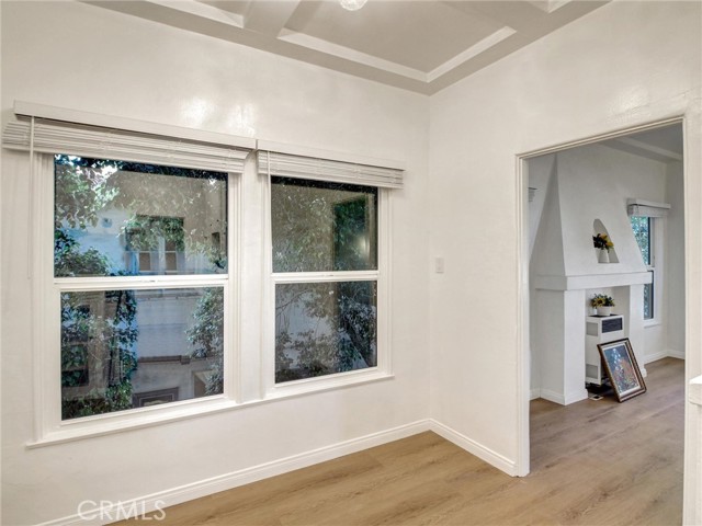 Detail Gallery Image 12 of 30 For 9949 Young Dr #204,  Beverly Hills,  CA 90212 - 1 Beds | 1 Baths