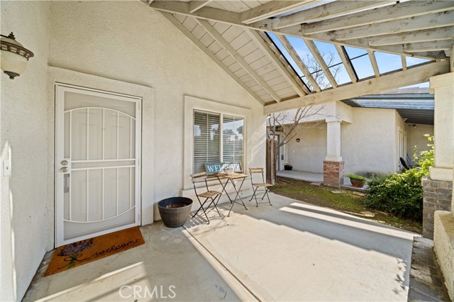 Detail Gallery Image 4 of 36 For 5314 Silvergate, Bakersfield,  CA 93313 - 3 Beds | 2 Baths