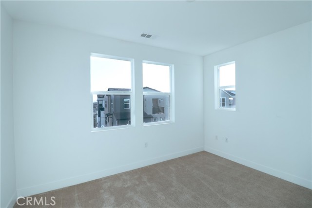 418 Lobata, Irvine CA: https://media.crmls.org/medias/8b10559f-ec43-44ff-9c33-bf6185617fa4.jpg