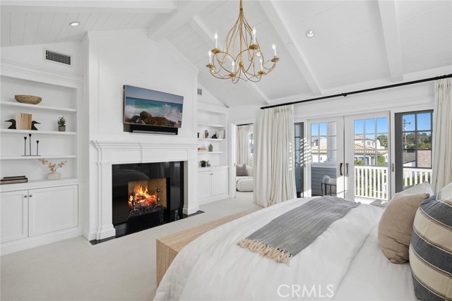 215 Marigold Avenue, Corona del Mar CA: https://media.crmls.org/medias/8b10888e-ef5a-40f7-8d5e-aabdd613b6b6.jpg