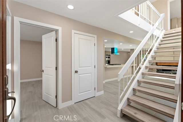 Detail Gallery Image 7 of 40 For 54 Oak Tree Ln, Irvine,  CA 92612 - 4 Beds | 2/1 Baths
