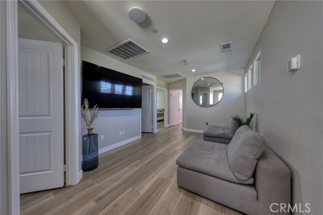 2668 Half Dome Court, Jurupa Valley CA: https://media.crmls.org/medias/8b11adb2-0a1a-427c-9a57-2d313eae0e39.jpg