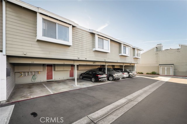 Detail Gallery Image 3 of 41 For 10704 Colima Rd #805,  Whittier,  CA 90604 - 2 Beds | 2 Baths