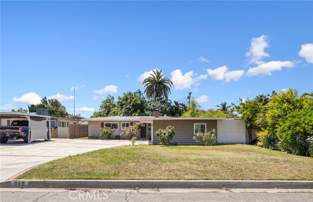 Detail Gallery Image 1 of 32 For 810 W Route 66, Glendora,  CA 91740 - 3 Beds | 2 Baths