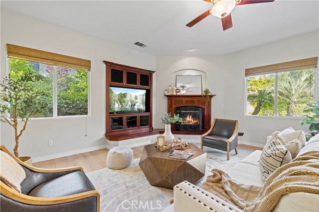 Image 42 of 52 For 24986 Greensbrier Drive