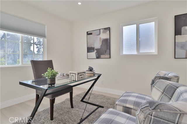 22131 1/2 Victory, Canoga Park CA: https://media.crmls.org/medias/8b152034-0292-464c-bed6-0a23ad196436.jpg