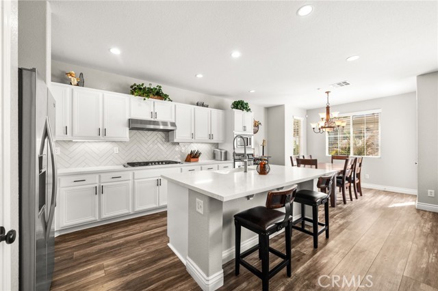 Detail Gallery Image 9 of 29 For 19791 Paso Robles Dr, Riverside,  CA 92508 - 4 Beds | 3 Baths