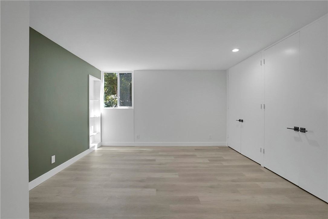 Detail Gallery Image 19 of 34 For 10633 Kinnard Ave #4,  Los Angeles,  CA 90024 - 2 Beds | 2 Baths