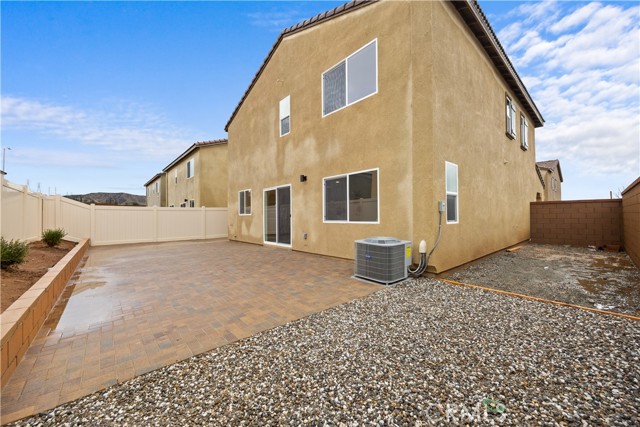 Detail Gallery Image 24 of 27 For 2168 Redwood Ln, Banning,  CA 92220 - 3 Beds | 2/1 Baths