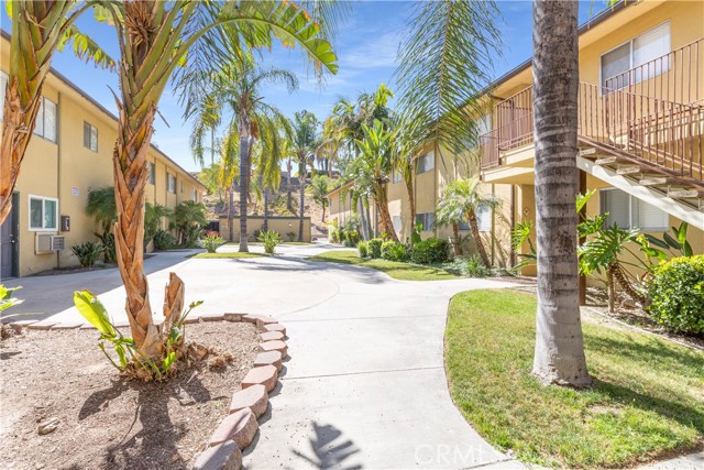 Image 6 of 8 For 4830 Palm Avenue