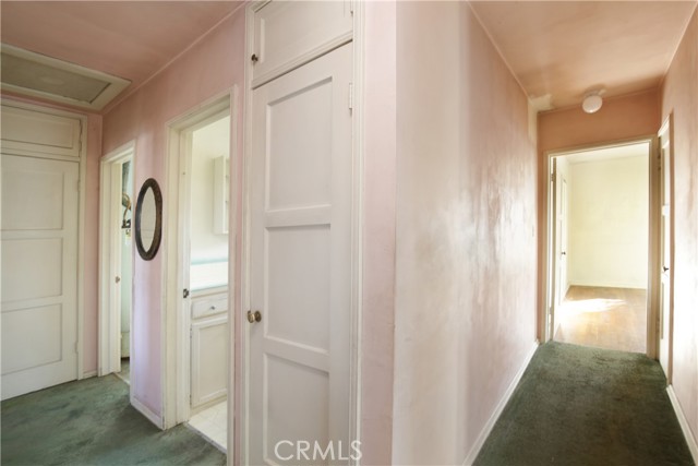 Detail Gallery Image 11 of 29 For 1618 W 9th, Santa Ana,  CA 92703 - 3 Beds | 1 Baths