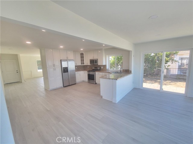 Detail Gallery Image 5 of 31 For 407 Calle Fiesta, San Clemente,  CA 92672 - 3 Beds | 2 Baths