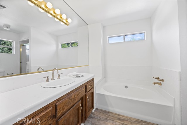 Detail Gallery Image 24 of 39 For 601 Las Arenas Ct, Bakersfield,  CA 93314 - 3 Beds | 2/1 Baths
