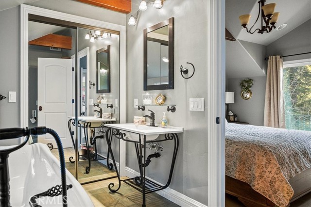 Detail Gallery Image 27 of 41 For 28906 Palisades Dr, Lake Arrowhead,  CA 92352 - 4 Beds | 3/1 Baths