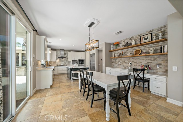 34150 Starpoint Street, Temecula CA: https://media.crmls.org/medias/8b1752e2-a233-40db-8574-9ab5fa5d6218.jpg