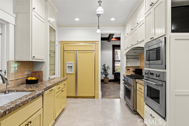 Detail Gallery Image 12 of 74 For 1344 1st, Oroville,  CA 95965 - 4 Beds | 5 Baths